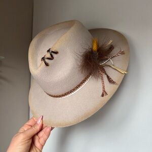 Elegant Beige Feathered Women's Western Hat